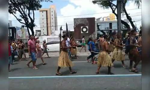 
				
					Índios protestam em João Pessoa contra nomeação de coordenadora de Saúde Indígena
				
				