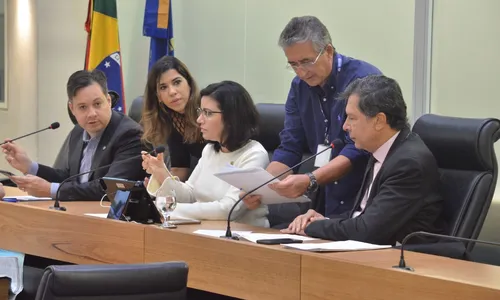 
                                        
                                            CCJ aprova empréstimo de US$ 38 mi no BID para modernização da gestão fiscal da PB
                                        
                                        