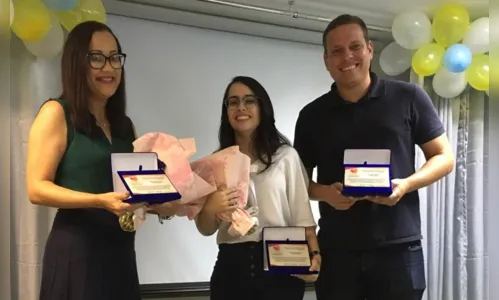 
				
					Jornalistas da Rede Paraíba recebem homenagem de faculdade de João Pessoa
				
				