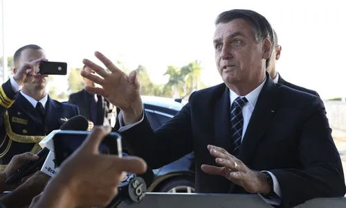 
                                        
                                            Bolsonaro deve participar da entrega do Aluízio Campos dia 11, diz Romero
                                        
                                        