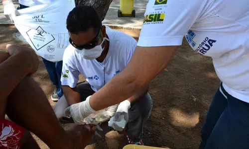 
                                        
                                            'Consultório na Rua' oferece atendimentos e serviços médicos a moradores de rua de JP
                                        
                                        