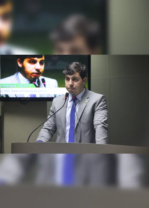 
                                        
                                            Após ser preso na 'Famintos', Renan Maracajá reassume na Câmara de CG
                                        
                                        
