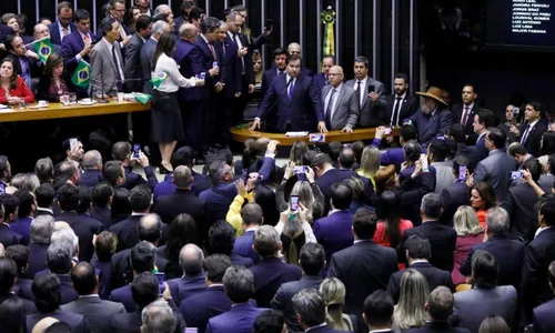 
                                        
                                            Saiba que deputados paraibanos votaram a favor de penduricalhos na lei eleitoral
                                        
                                        