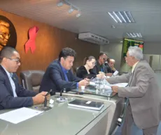 Vereadores de Campina Grande aprovam projeto de lei para aumentar o próprio salário