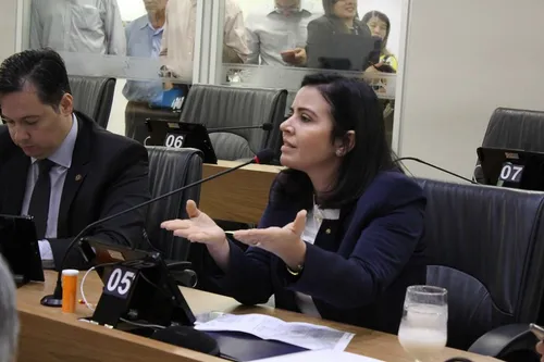 
				
					TCE reprova contas da gestão Pollyanna Dutra em Pombal
				
				