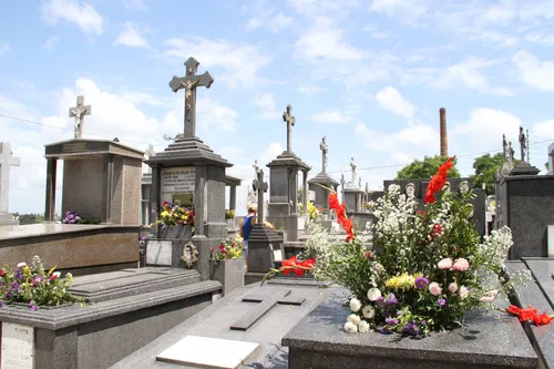 
				
					Cemitérios de João Pessoa ficam fechados para visitas durante o Dia das Mães
				
				