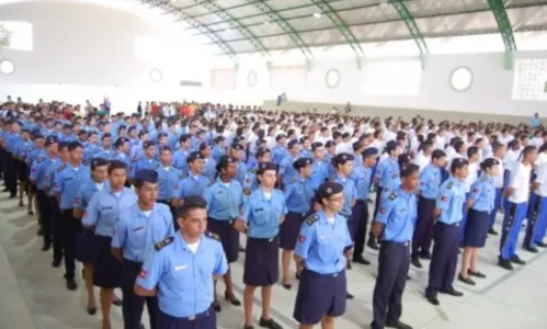 
                                        
                                            Prefeitura de JP quer aderir ao projeto de escolas cívico-militares de Bolsonaro
                                        
                                        