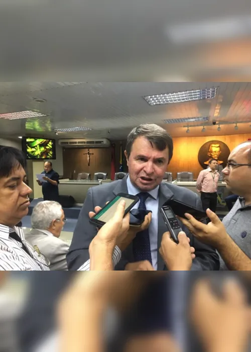 
                                        
                                            Insatisfeito com PSL, deputado faz campanha para novo partido de Bolsonaro
                                        
                                        