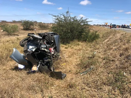 
				
					Acidente deixa duas pessoas mortas na Alça Sudoeste, em Campina Grande
				
				