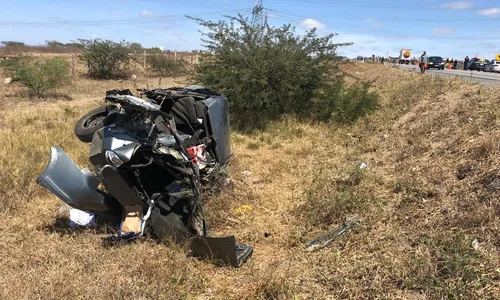 
                                        
                                            Acidente deixa duas pessoas mortas na Alça Sudoeste, em Campina Grande
                                        
                                        