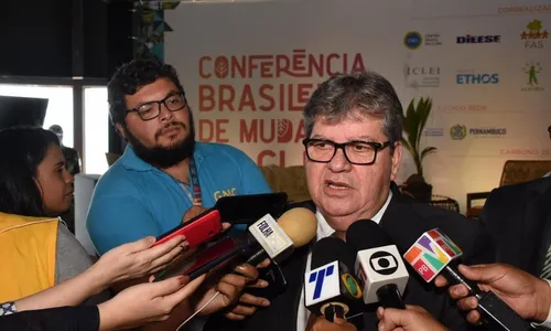 
                                        
                                            João defende mais investimentos em energias renováveis em Conferência do Clima
                                        
                                        