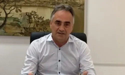 
                                        
                                            Luciano Cartaxo anuncia apoio a João Azevêdo no 2º turno da Paraíba; os dois tem agenda nesta terça na sede PT
                                        
                                        