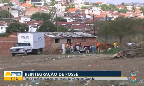 
                                        
                                            Justiça determina reintegração de posse em terreno da Chesf; 20 edificações são desocupadas
                                        
                                        