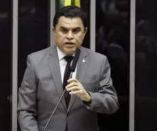 Deputados da PB gastam R$ 4,5 milhões com cota; Santiago lidera gastos