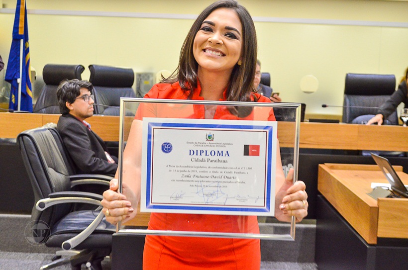 Jornalista Zuila David recebe título de cidadã paraibana