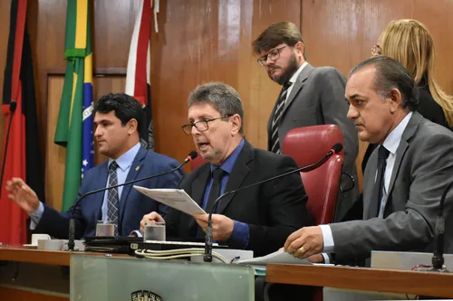 
				
					Justiça suspende reajuste de salários de vereadores e prefeito de João Pessoa
				
				