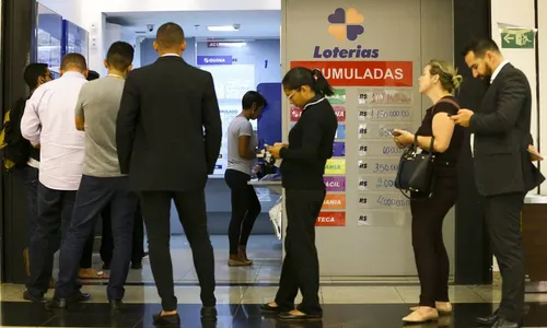 
                                        
                                            Apostas da Mega da Virada terminam às 17h desta sexta-feira (31)
                                        
                                        