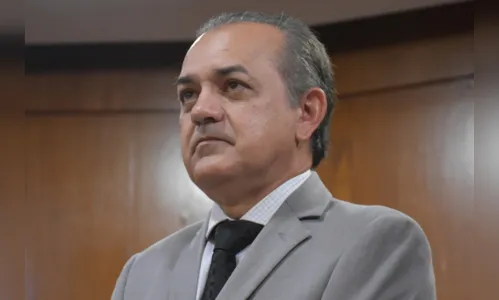
				
					João Corujinha exonera todos os comissionados da Câmara de João Pessoa
				
				