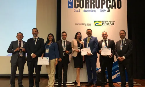 
                                        
                                            Paraibanos são homenageados em Brasília em fórum sobre combate à corrupção
                                        
                                        