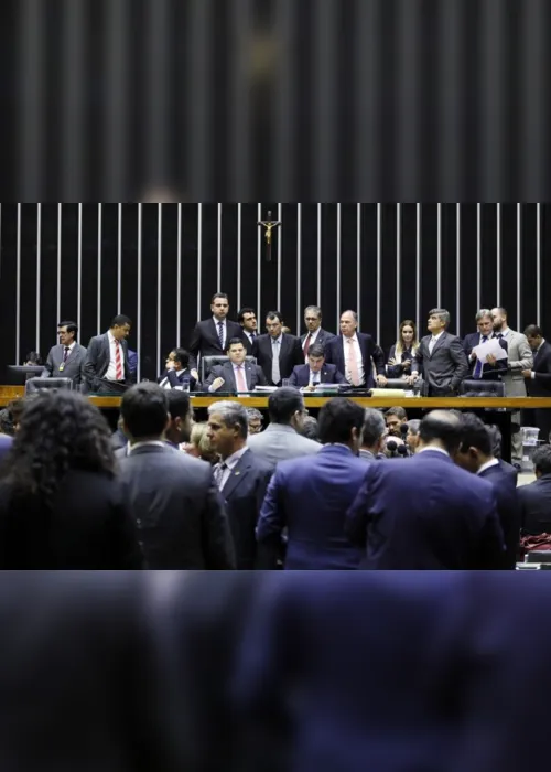 
                                        
                                            Congresso aprova Orçamento 2020 com fundo eleitoral de R$ 2 bilhões
                                        
                                        