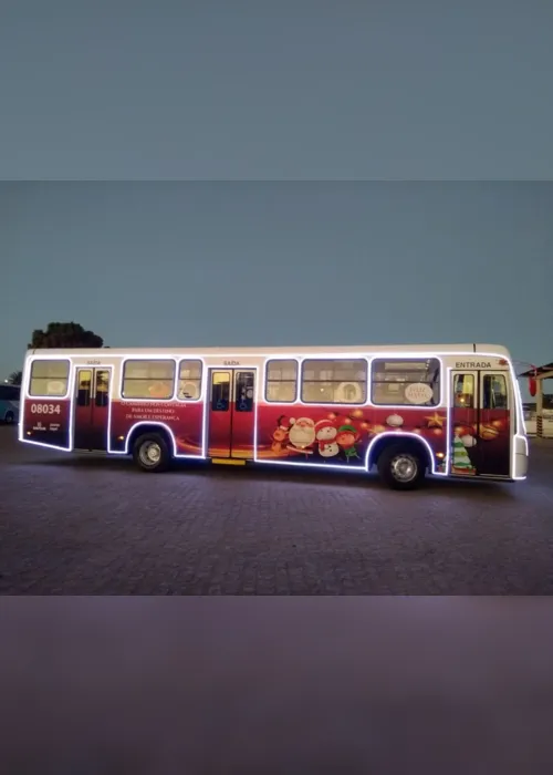
                                        
                                            Ônibus natalinos circulam em João Pessoa e em Campina Grande
                                        
                                        