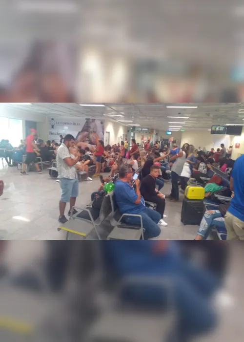
                                        
                                            Problema em aeronave prejudica 218 passageiros no Aeroporto Castro Pinto
                                        
                                        