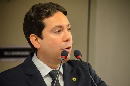 
				
					Felipe Leitão é eleito vice-presidente da ALPB no lugar de Genival Matias
				
				