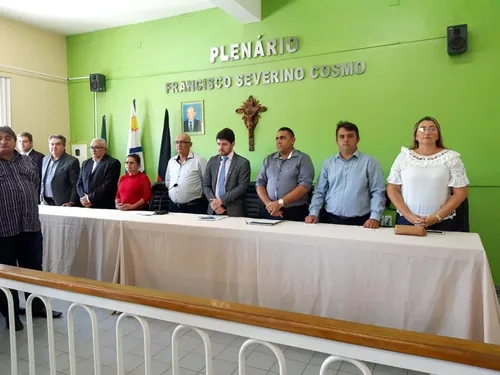 
				
					Vice-prefeito de Aparecida assume comando da cidade após decisão do TJPB
				
				