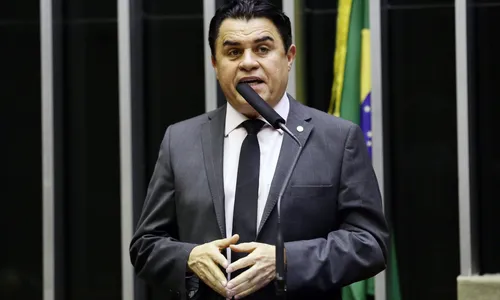 
                                        
                                            Deputado apela para 2014 para justificar ausência de emenda em novo trecho de duplicação da BR 230
                                        
                                        