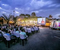 Projeto exibe filmes em van movida a energia solar de forma gratuita, no Cariri paraibano