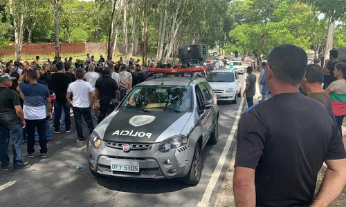 
                                        
                                            Desembargador decreta ilegalidade de movimentos paredistas de policiais e bombeiros
                                        
                                        