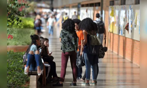 
				
					Programas de mestrado e doutorado da UFPB e UFCG perdem 500 bolsas
				
				