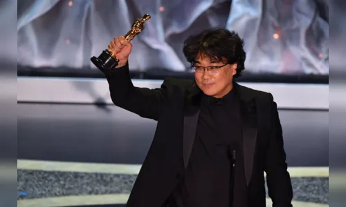 
				
					Parasita se consagra no Oscar 2020 e Democracia em Vertigem fica sem prêmio
				
				