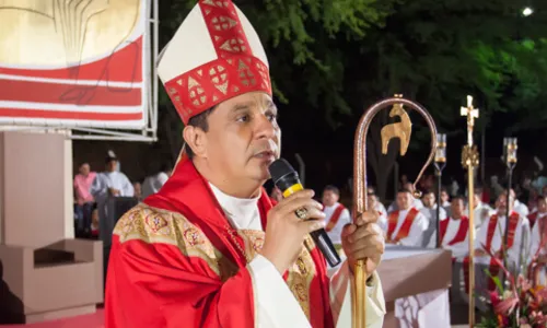 
                                        
                                            Bispo da Diocese de Patos proíbe participação de padres na política
                                        
                                        