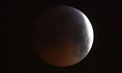 
                                        
                                            Última 'superlua' do ano vai poder ser vista na noite desta quinta-feira
                                        
                                        