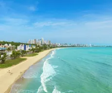 Banho de mar e atividades na areia da praia estão liberados em João Pessoa