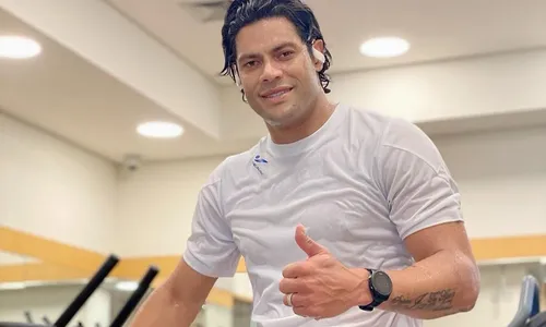 
                                        
                                            Hulk doa respirador ao Hospital da FAP, para auxiliar no combate ao coronavírus
                                        
                                        