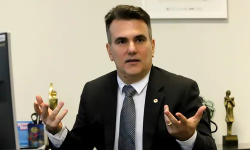 
                                        
                                            Sérgio Queiroz muda de pasta e vai para Secretaria do Desenvolvimento Social
                                        
                                        