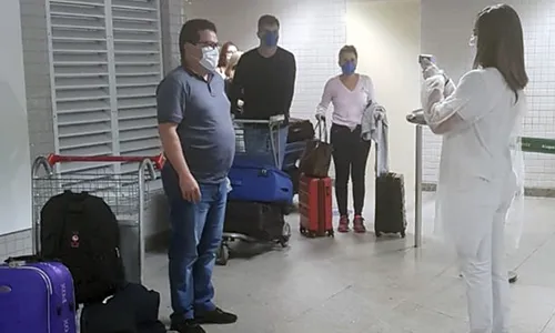 
                                        
                                            Barreira sanitária é instalada no Aeroporto Castro Pinto para conter avanço do novo coronavírus
                                        
                                        