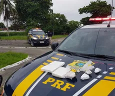 Homem é preso na BR-101 com cocaína escondida no painel do carro