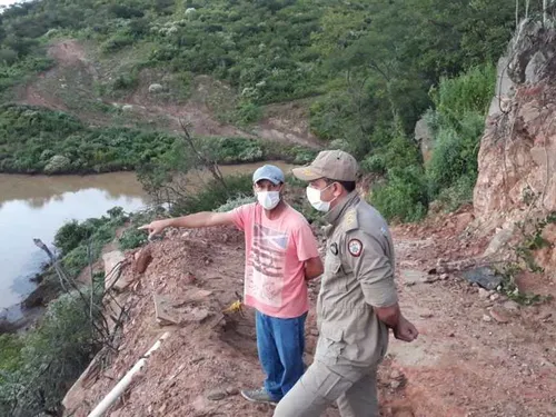 
				
					Órgãos monitoram barragem do Sertão da PB que pode romper por causa do volume de água
				
				