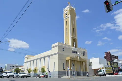 
				
					Diocese de Patos decide continuar sem celebrações presenciais até o fim de junho
				
				