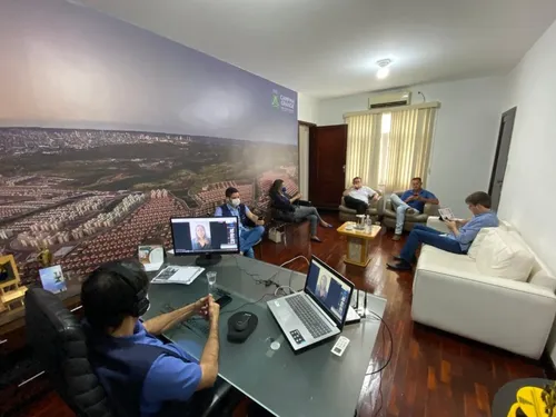 
				
					Romero adia retomada do comércio de CG para o dia 20 de abril
				
				