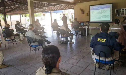 
                                        
                                            Forças de segurança fazem treinamento para atuar no combate ao coronavírus
                                        
                                        