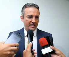 Bolsonaro nomeia braço-direito de Ramagem para diretor-geral da Polícia Federal