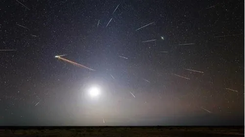 
				
					Chuva de meteoros do Cometa Halley vai iluminar a noite da Paraíba
				
				