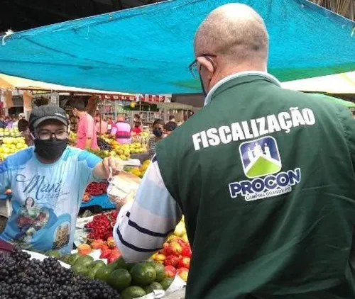 
				
					Procon de CG fecha 9 estabelecimentos e notifica 25 após flexibilização do comércio
				
				