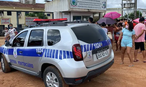 
                                        
                                            Detentos provocam princípio de motim no Presídio Padrão de Santa Rita
                                        
                                        