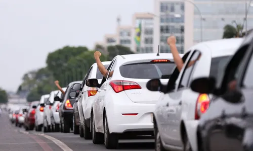 
                                        
                                            Entenda por que motoristas por aplicativo são contra regulamentação da atividade
                                        
                                        