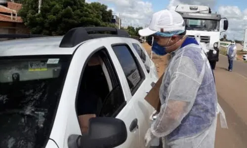
                                        
                                            Suplente de vereador de Caaporã é autuado por desacato após 'furar' barreira sanitária
                                        
                                        